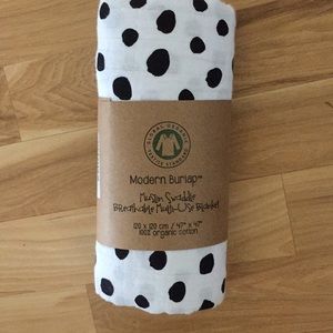 Brand new Modern Burlap organic muslin swaddle